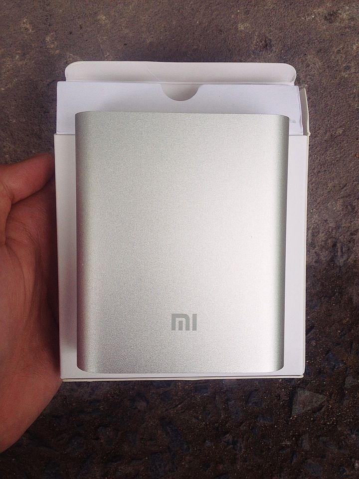 Sạc dự phòng Xiaomi 10400 mAh, tai nghe HTC One 2014 max 300 giá tốt - 1